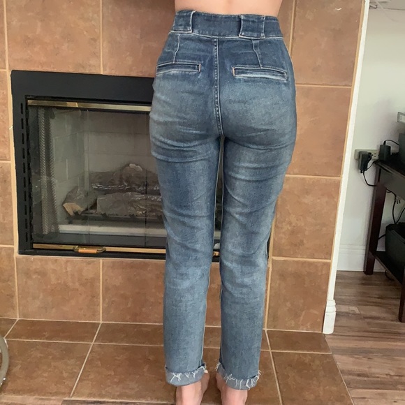 Hollister Jeans - Picture 7 of 8